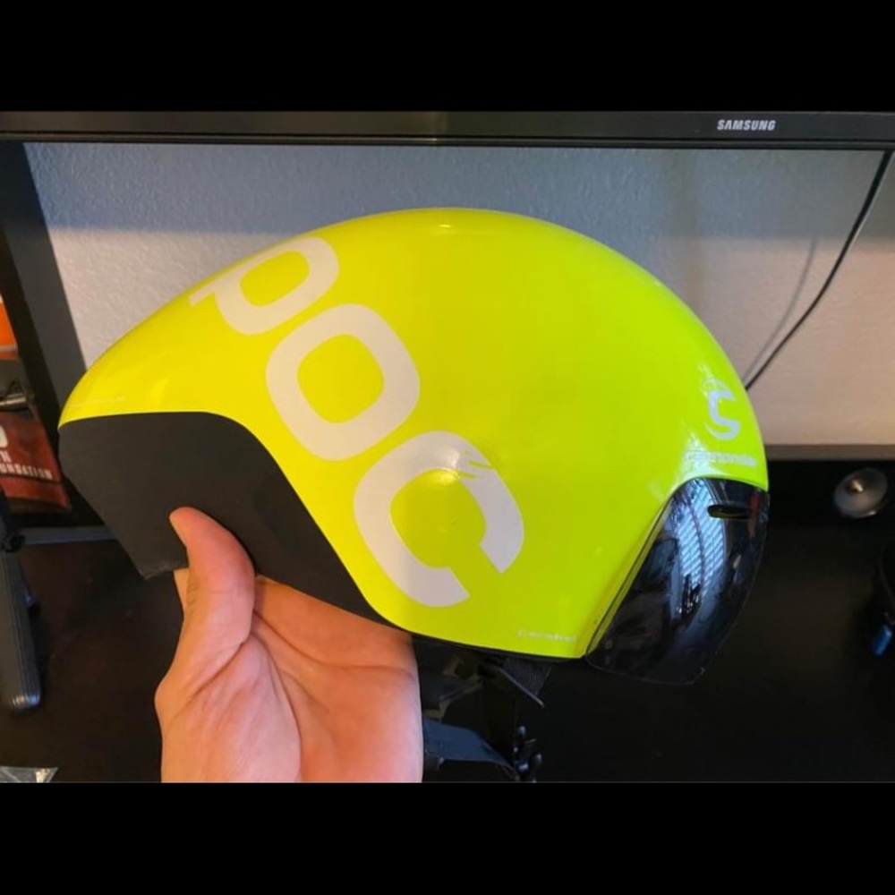POC Sports Cerebral Aero Helmet ￼Neon Yellow Medium